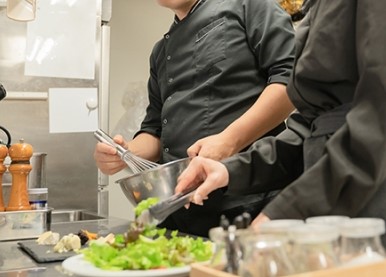 正社員 調理・キッチンスタッフ 洋食 居酒屋・ダイニングバーの求人情報イメージ1